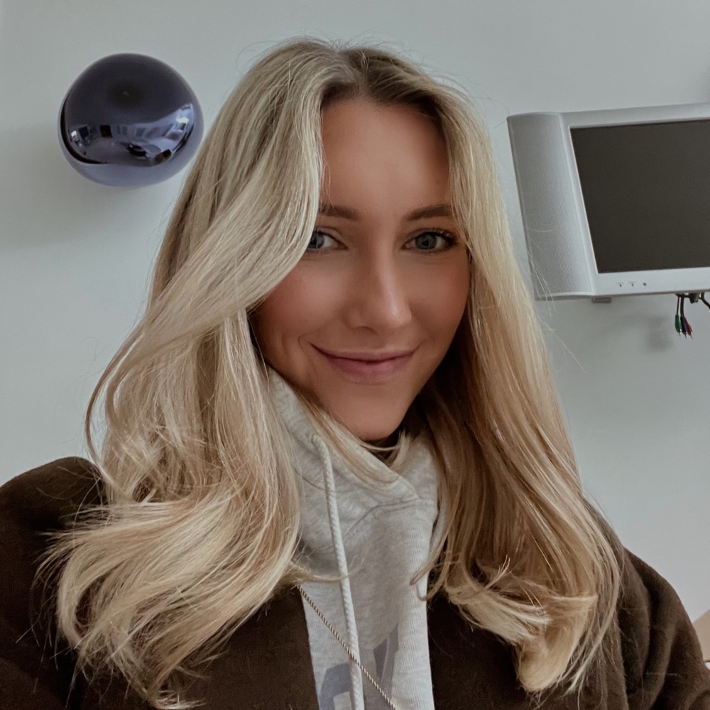Meet your Posher, Chloe